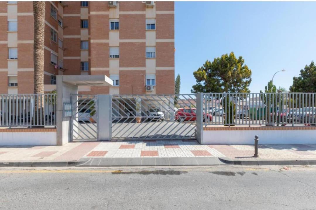 Apartamentos Vialia Sol Y Playa Málaga Eksteriør billede